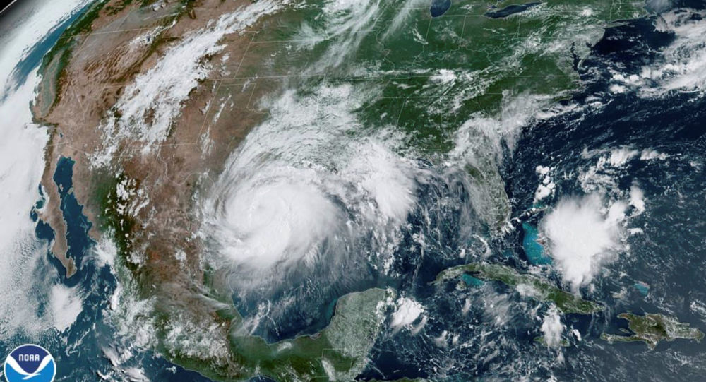 美国国家飓风中心：“劳拉”升级为三级飓风