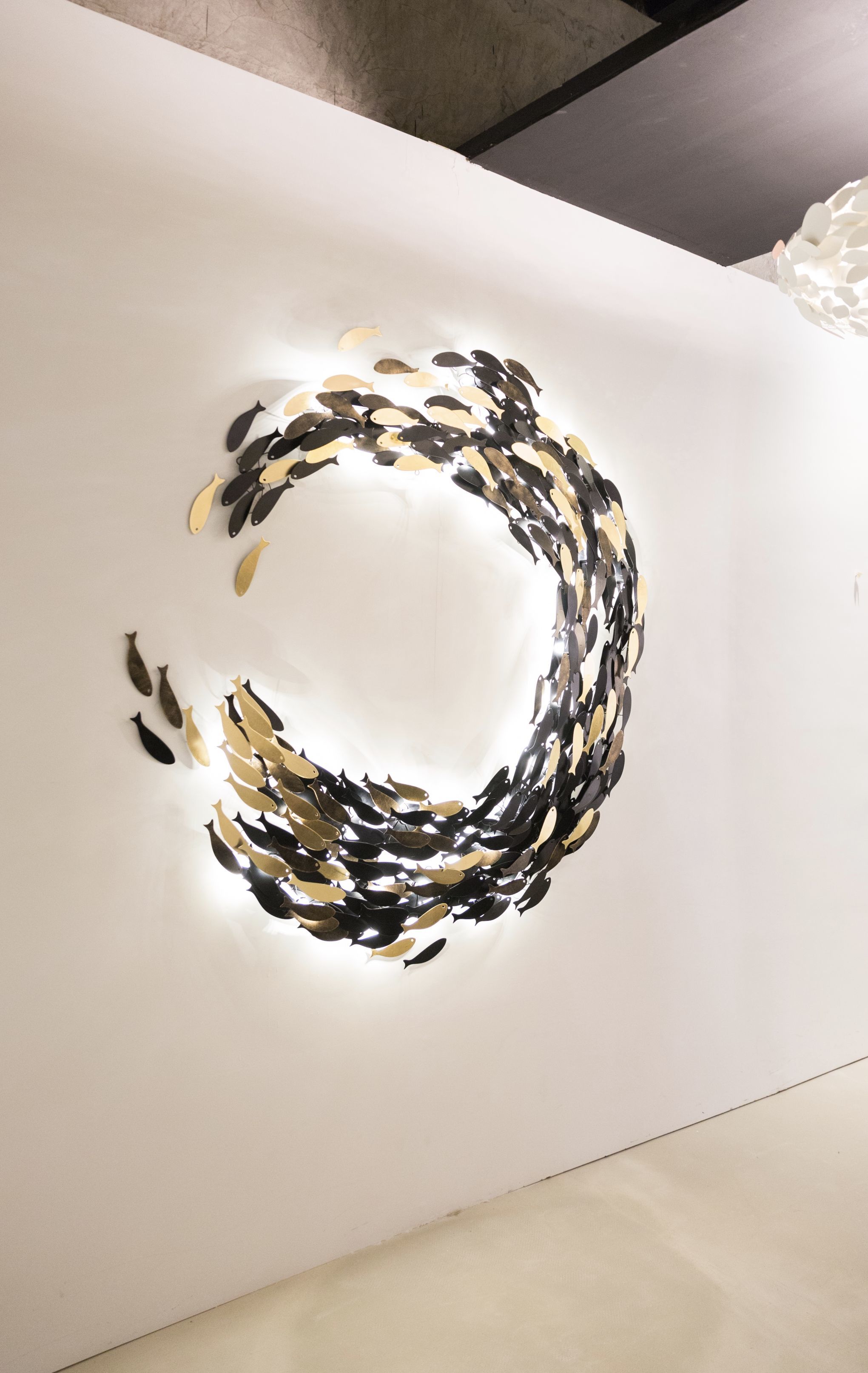 肖天宇，法国百年灯饰品牌ART ET FLORITUDE合作设计师 