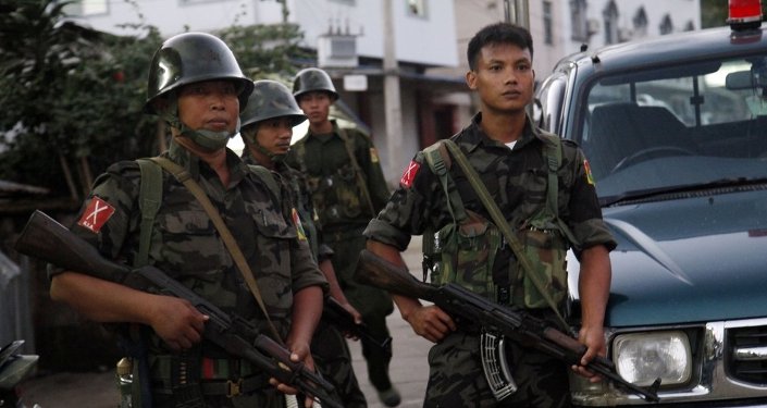 据早前报道 8月25日缅甸安全部队和罗兴亚武装分子之间爆发新的暴力