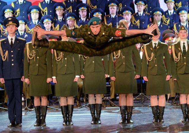俄亞歷山德羅夫紅旗歌舞團：俄古典民間愛國音樂逐漸在華流行