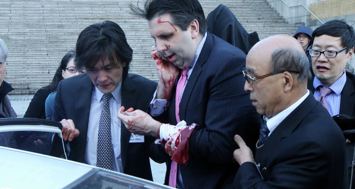 韩国总统回国后立即探望在韩受伤的美国大使