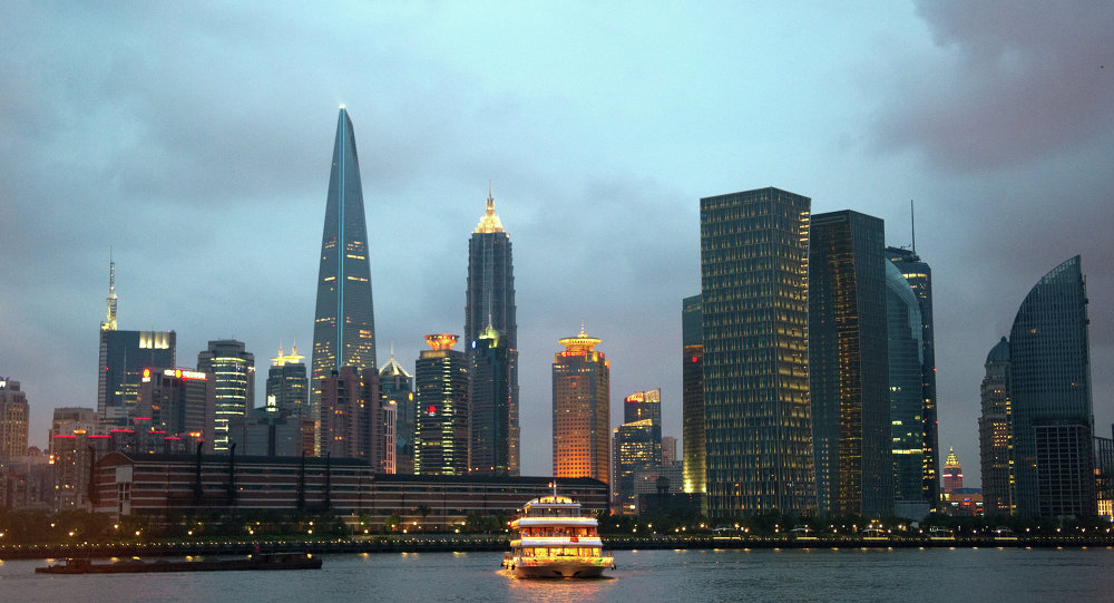 报告：中国香港成为全球高端消费最昂贵城市 上海排名第二