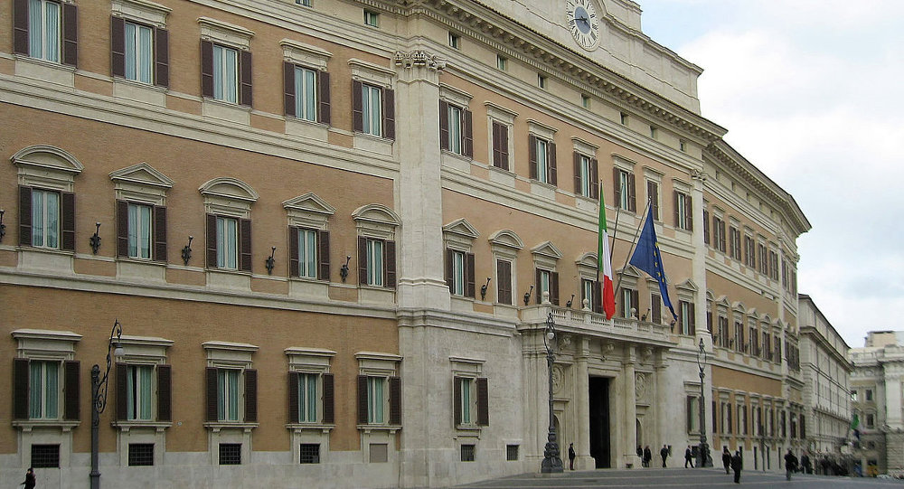 贝卢斯科尼领导的政党向意大利议会提出取消反俄制裁