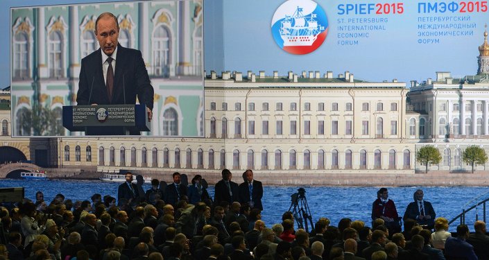 13上半年国际经济_中国国际经济交流中心第13期\