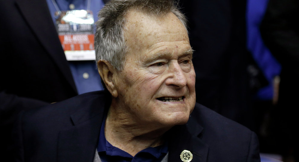 媒体:美前总统老布什住院治疗