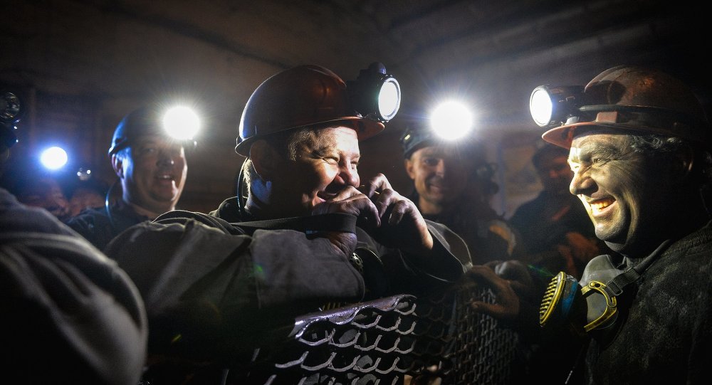 乌克兰顿巴斯庆祝最重要的节日之一——矿工节