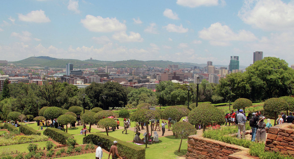 南非议会投票支持允许免偿征用土地的法案