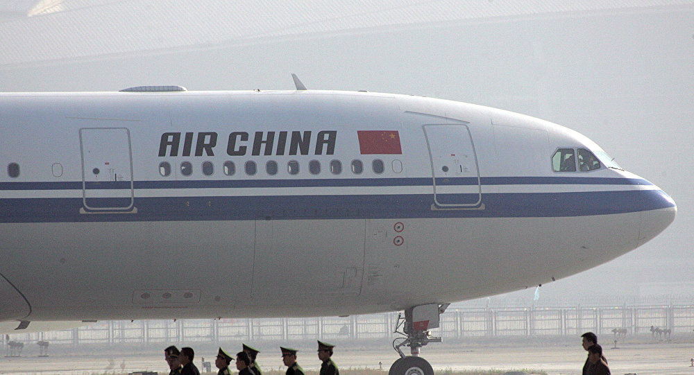 中国国航航班紧急迫降白俄罗斯机场
