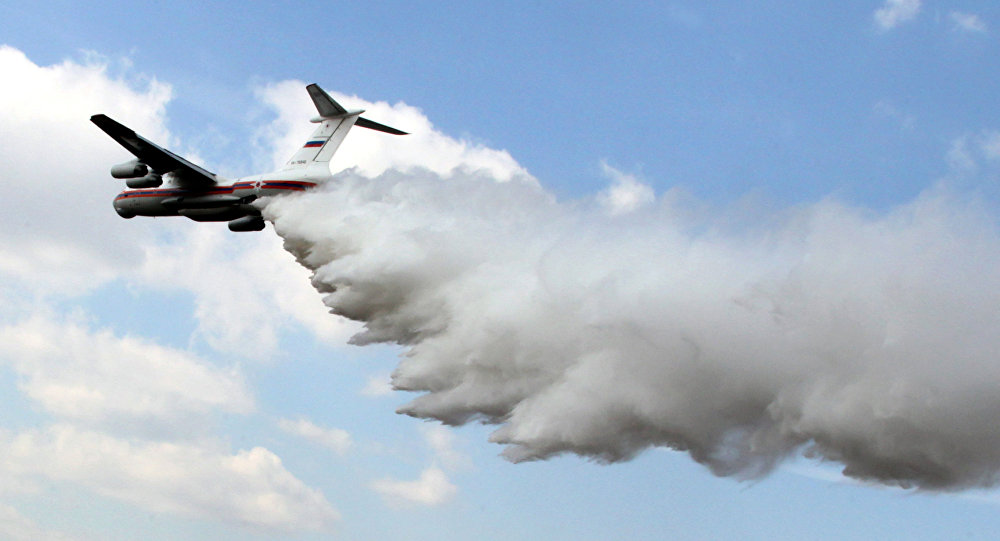 俄国防部伊尔-76运输机抵达克拉斯诺亚尔斯克执行灭火任务
