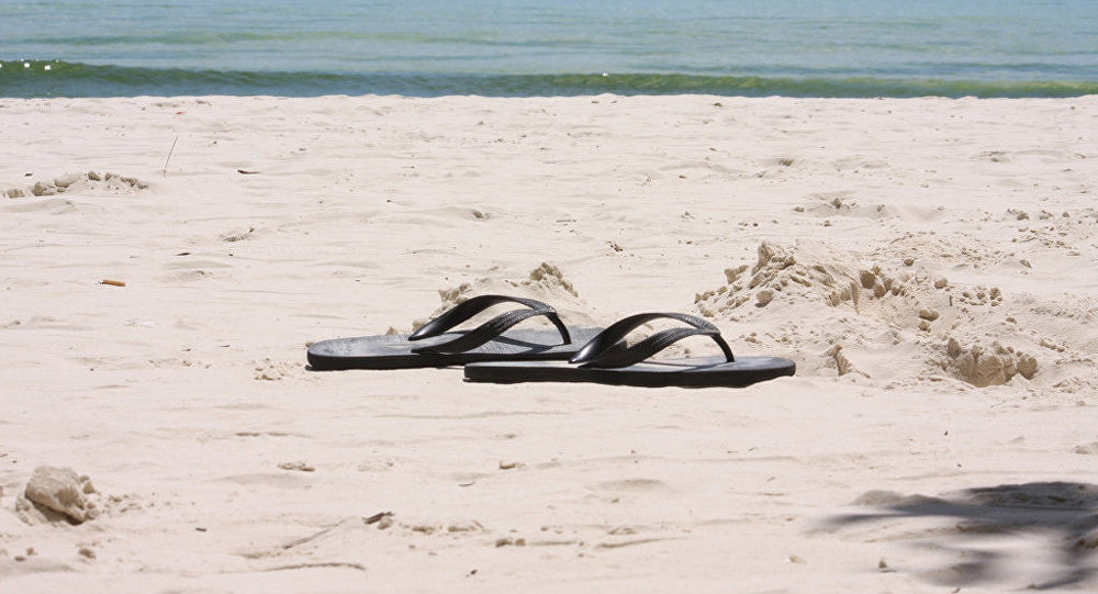 撒丁岛海滩被游客“偷沙”多年 机场缴获量竟达10吨！