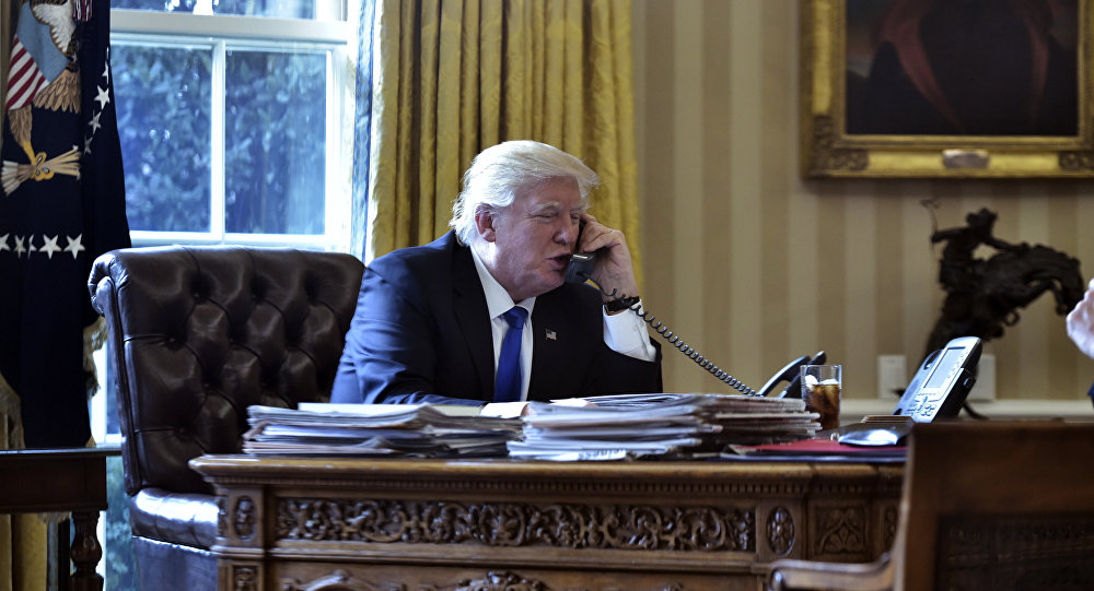 白宫：特朗普与默克尔通电话就国际热点问题进行讨论