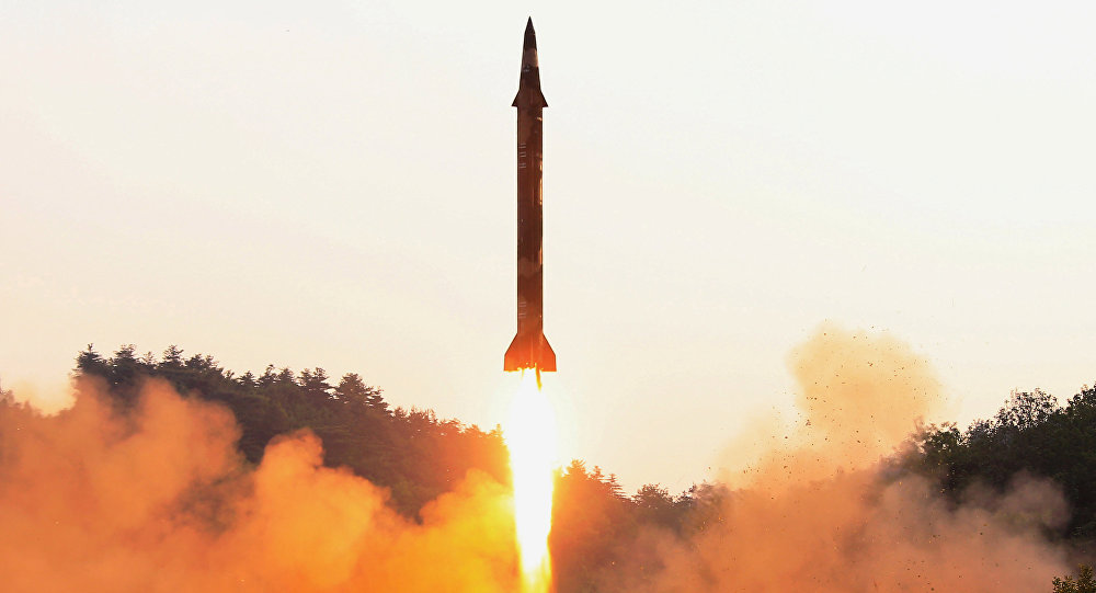 媒体援引韩国联合参谋本部的消息报道，朝鲜有可能再次试射弹道导弹