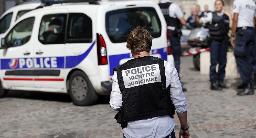媒体：巴黎警方展开特别行动