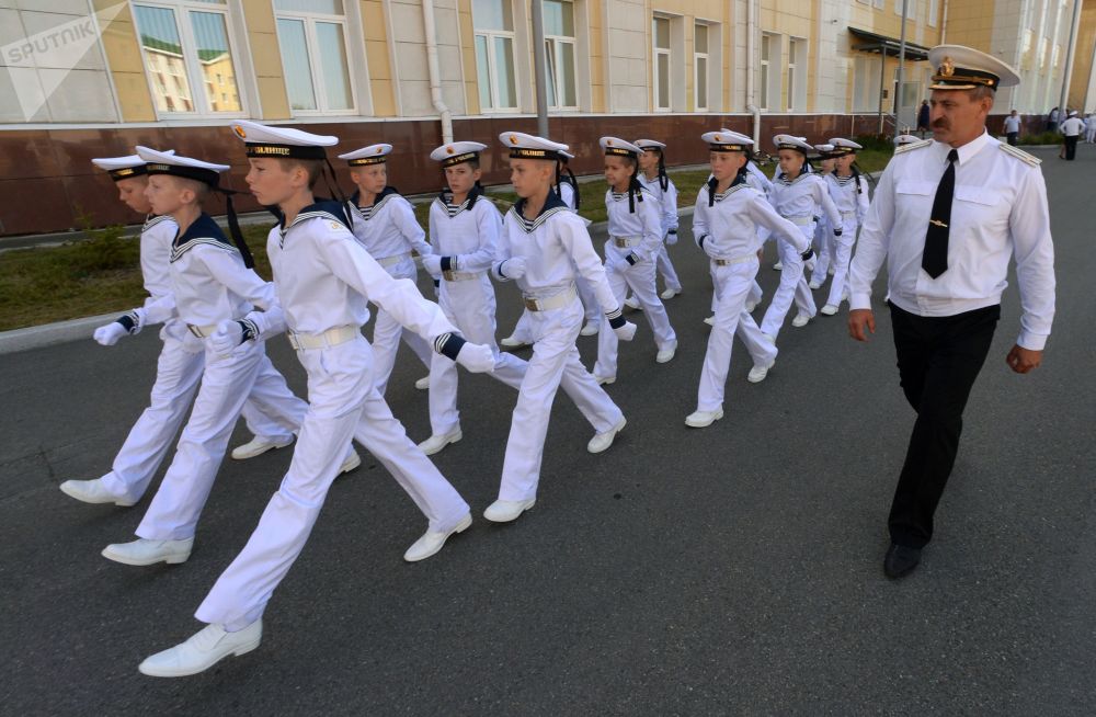 纳希莫夫海军学校符拉迪沃斯托克分校学生