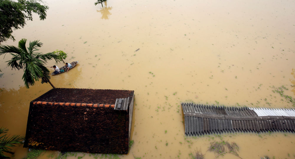 在马来西亚约两千人因洪水被疏散