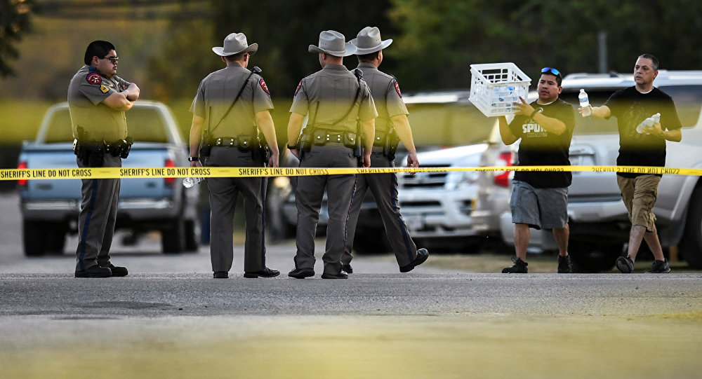 美国新墨西哥州校园枪击案导致3人死亡