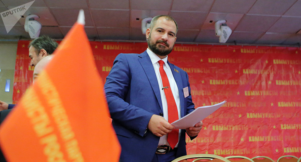 “俄罗斯共产党人”推选马克西姆·苏莱金参加总统竞选