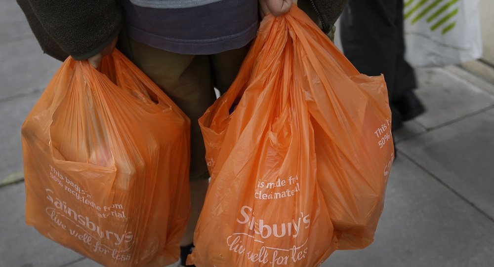 欧盟：中国1月1日起已禁止从欧盟进口塑料垃圾