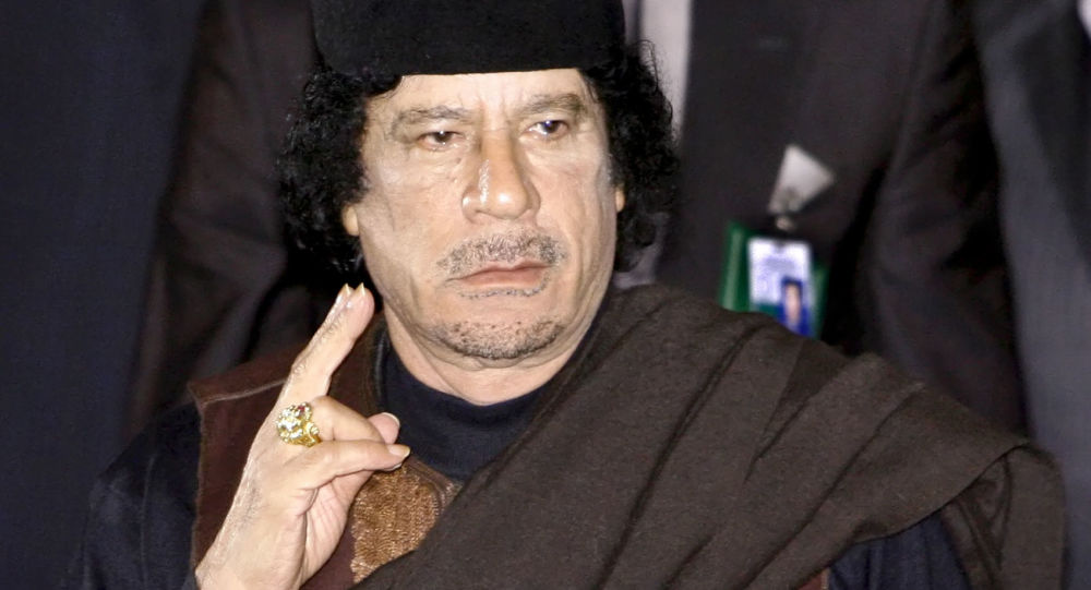 利比亚极端分子炸毁卡扎菲母亲陵墓