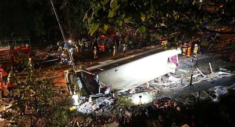 香港重大交通事故遇难人数增至19人 受伤60人