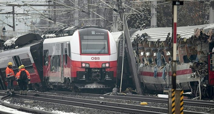 奥地利火车相撞致50多人受伤 - 俄罗斯卫星通讯社图片