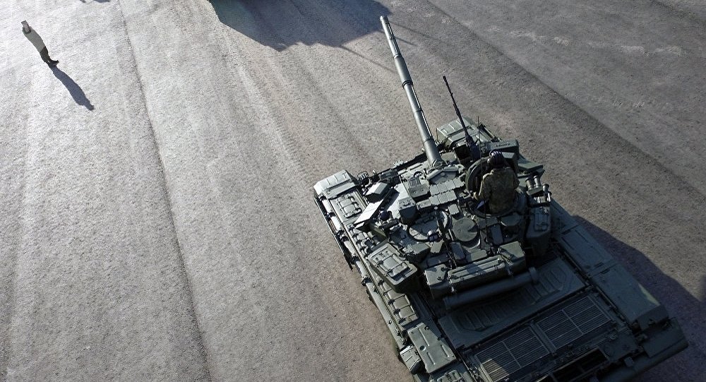 俄罗斯向伊拉克发送首批T-90主战坦克