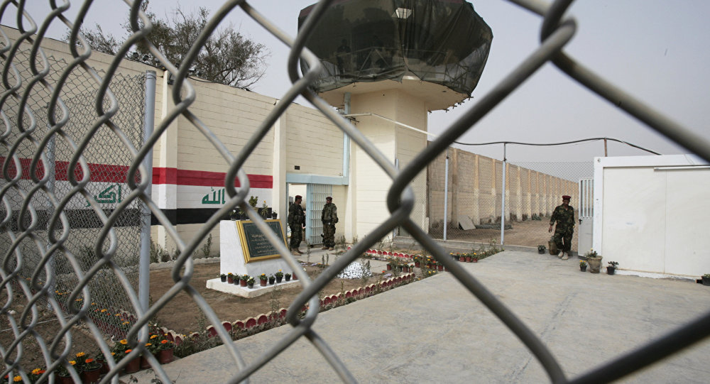伊拉克阿布格莱布监狱前囚犯讲述悲惨经历