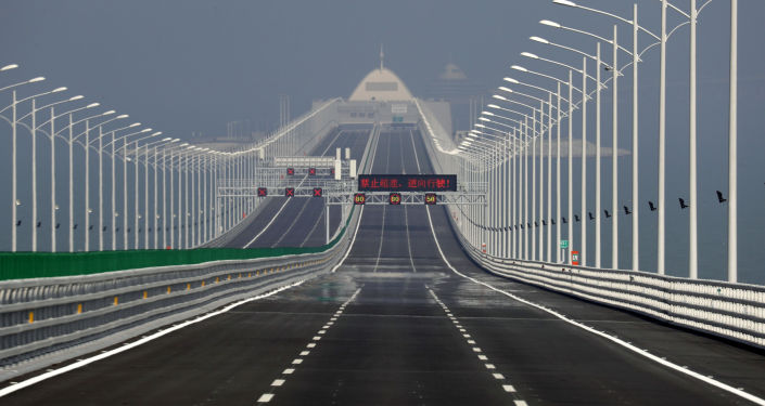 世界最大的跨海大桥 港珠澳大桥主体桥梁贯通