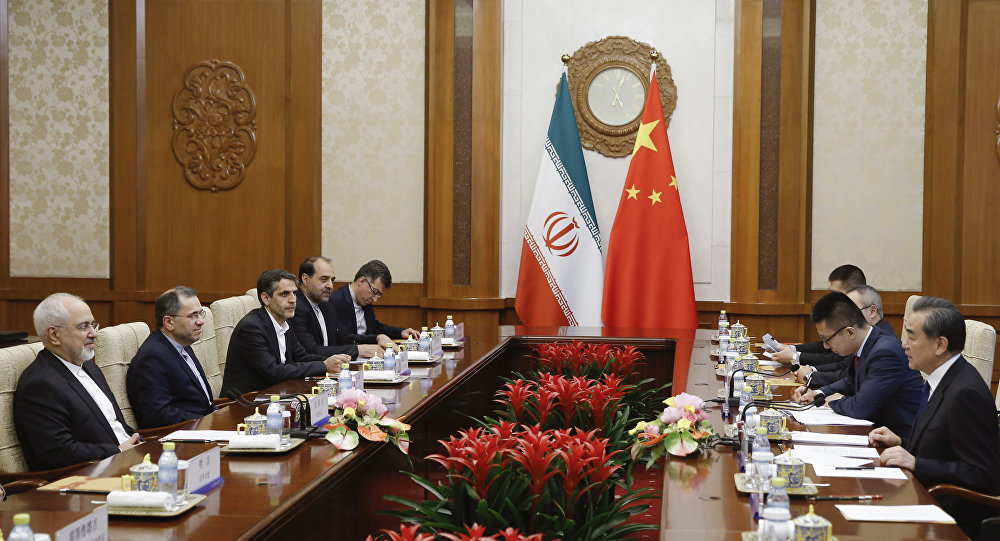 中国外长：中国将继续维护伊朗核协议