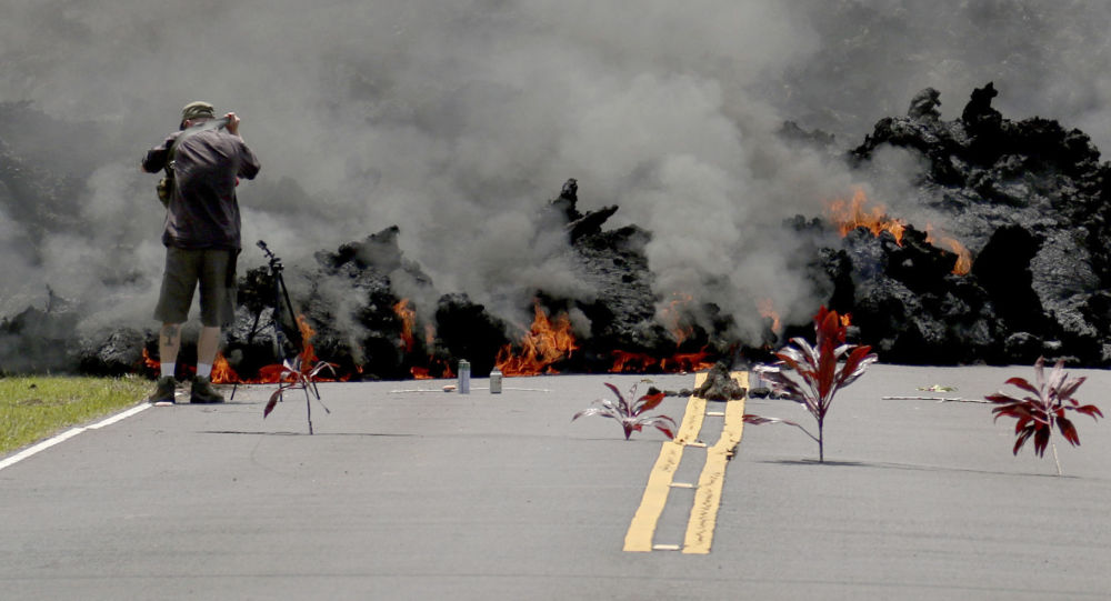 特朗普下令对遭火山喷发侵袭的夏威夷州提供联邦援助