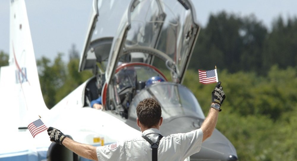 美国空军：一架教练机在密西西比州失事 飞行员跳伞生还