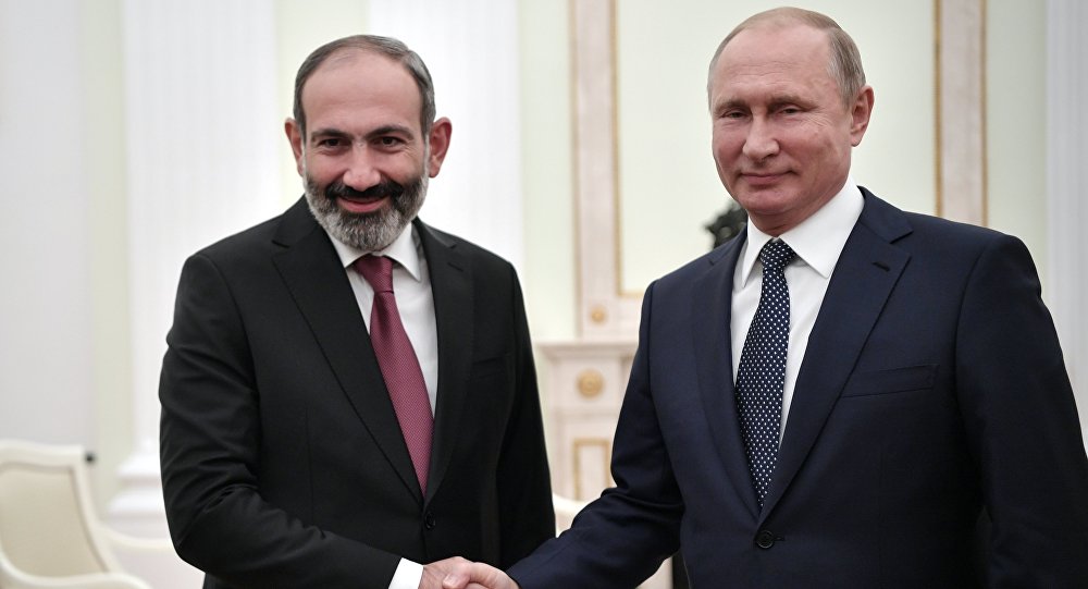 俄亚两国领导人：尽一切努力防止纳卡冲突升级