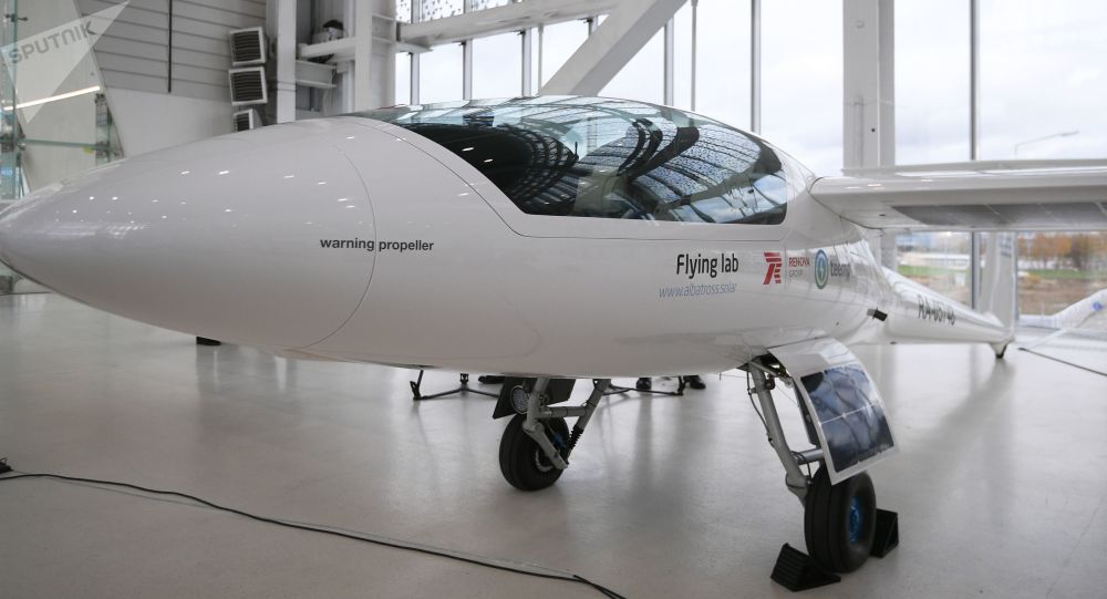 全球最大商用电动飞机在美首次试飞