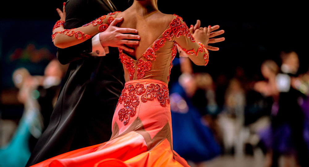 近百名中国舞者将参加在俄罗斯举行的拉丁舞集训