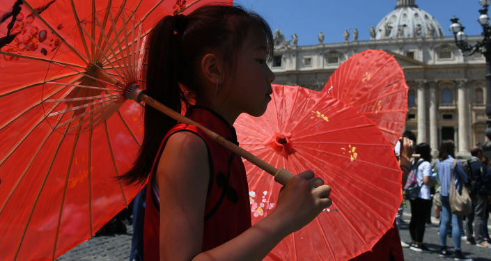 �й�����ٸ�˫�߹�ϵ�ķ�չ��������