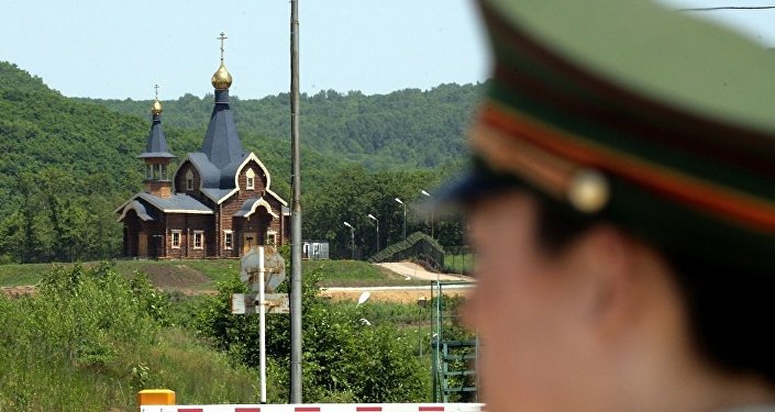 绥芬河自贸片区建立“自助自驾”通关模式 中俄车辆查验通关时间缩短至30秒