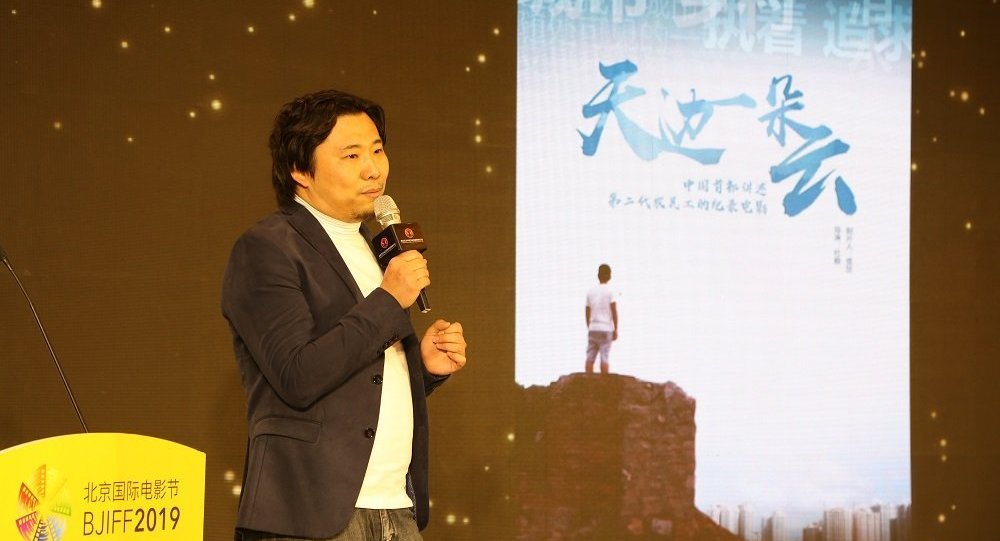 中国导演介绍新冠肺炎大流行可能有利于中国电影行业
