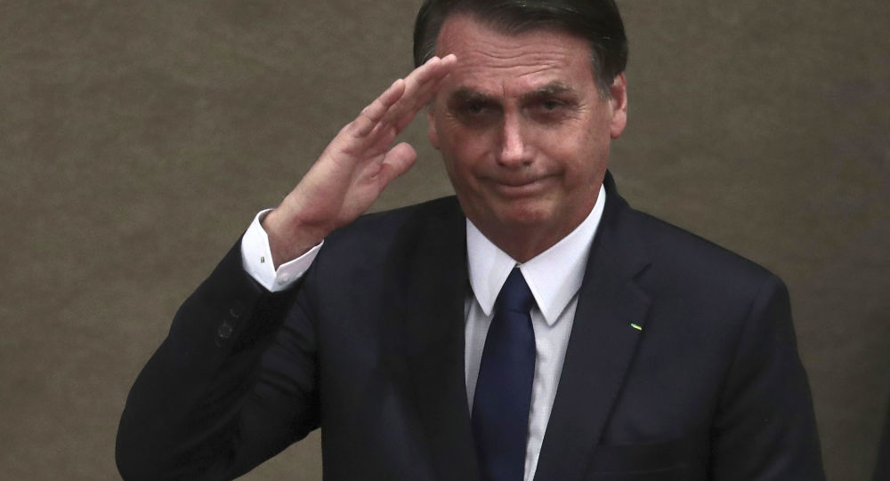 巴西总统为了理发取消会晤法国外长