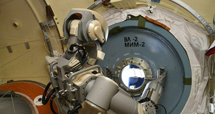 Антропоморфный робот Skybot F-850 на борту МКС