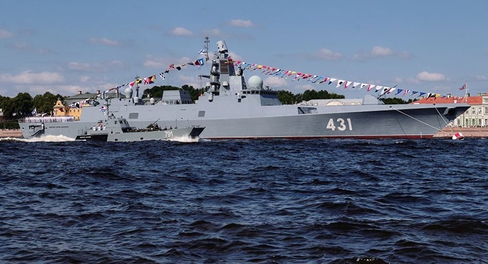俄海军两艘大型登陆舰快速进入地中海
