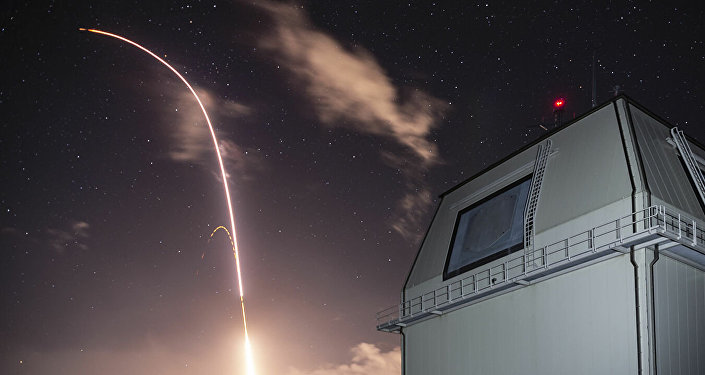 Запуск американской ракеты SM 3 Block IIA с комплекса Иджис Эшор на Гавайях