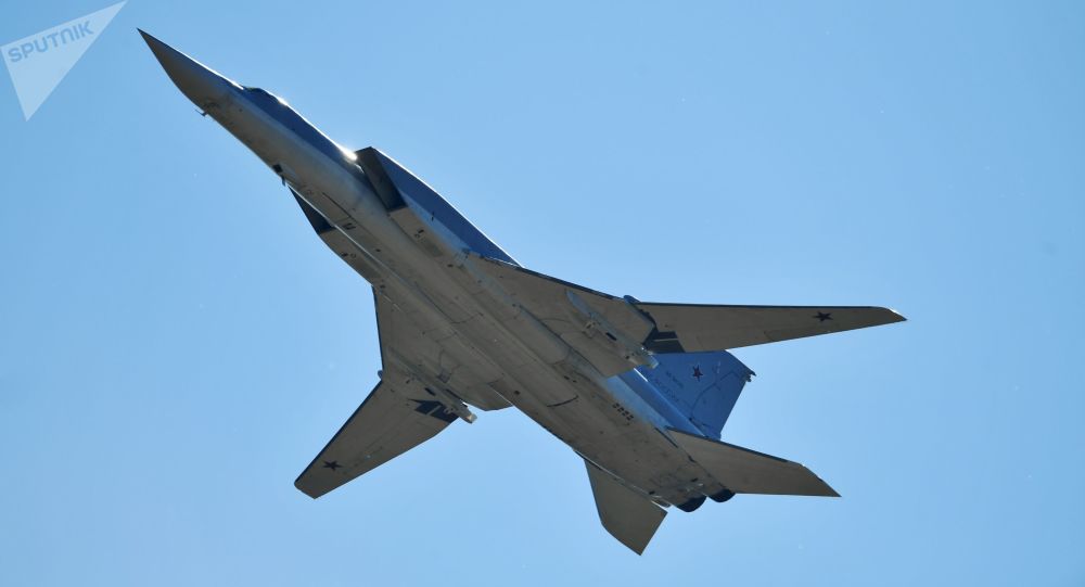 俄图-22M轰炸机试射“航母杀手”导弹