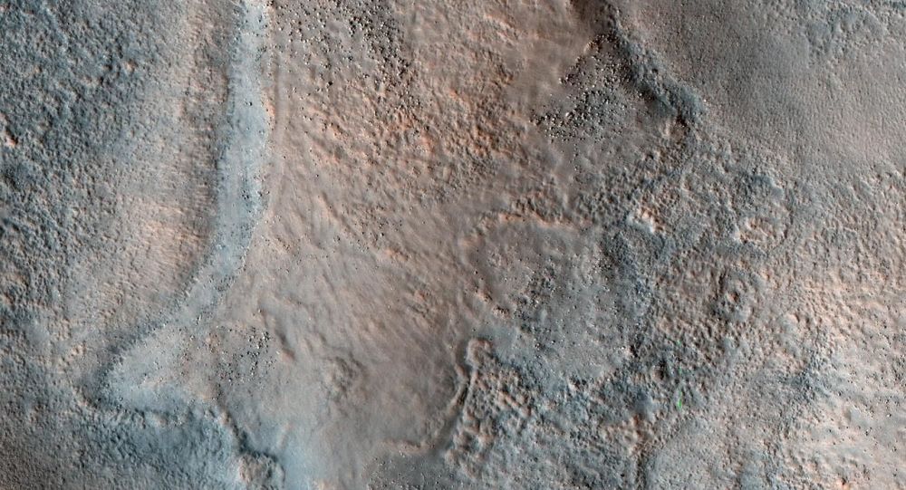 科学家发现火星古老河流痕迹