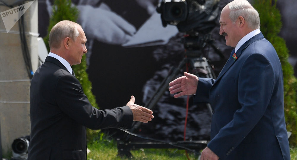白俄罗斯总统：我和普京是好朋友