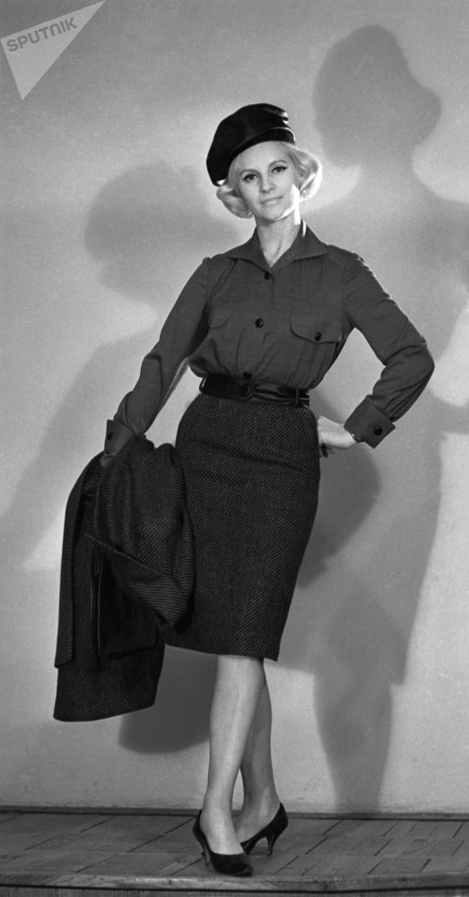苏联女性服装图片