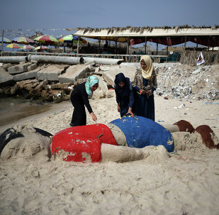 叙利亚死亡儿童父亲称儿子的漫画"很可怕"