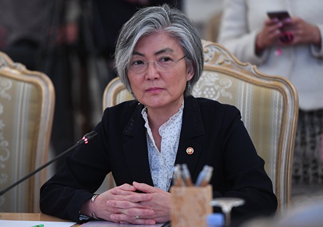 韩国外长康京和