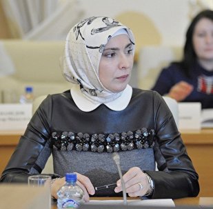 21 2018年01月02日 俄中央选举委员会已接纳达吉斯坦穆夫提妻子参加俄