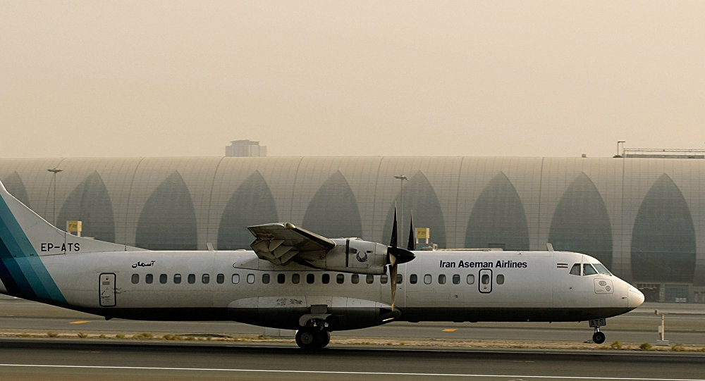 伊朗航空公司:飞机在恶劣天气条件下撞上山脊