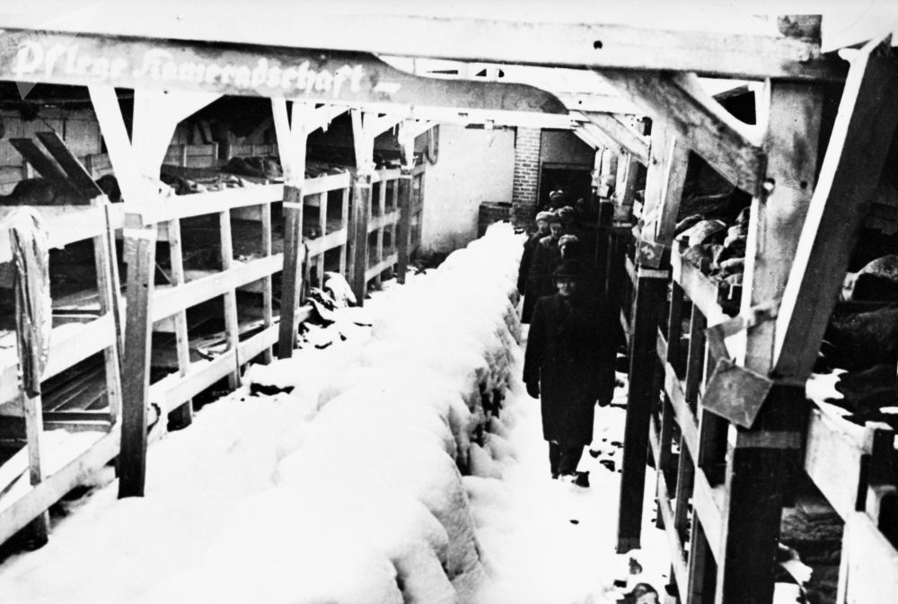 苏军解放奥斯威辛集中营